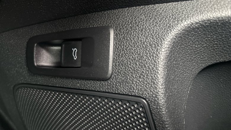 Skoda Karoq 1.5 TSI Sport Line 5dr DSG Petrol Estate